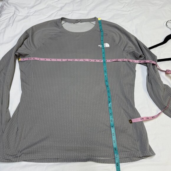 The North Face Men’s XL Summit Series Pro 120 Thermal Crew – Light Gray - Picture 10 of 12